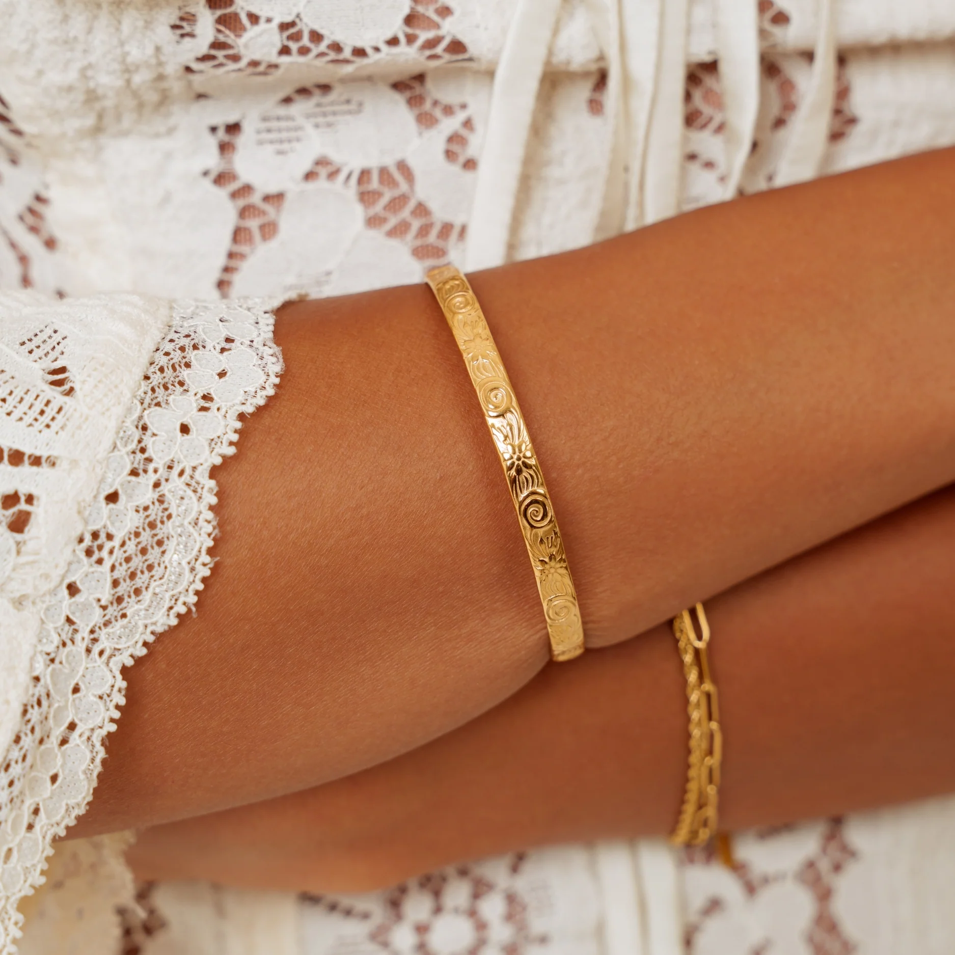 Flora Cuff - Image 10
