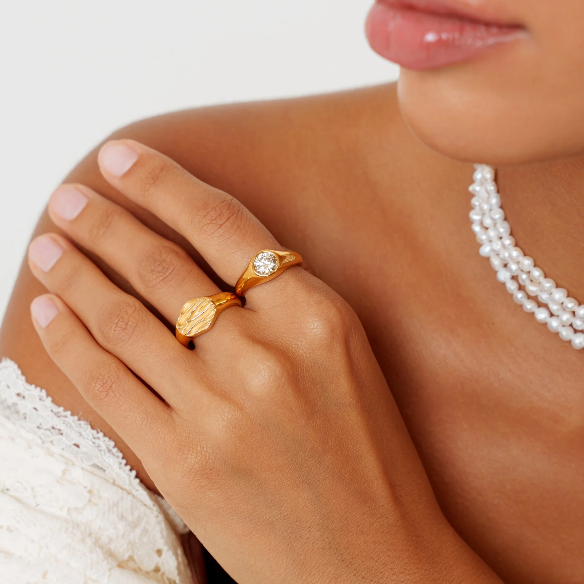 Soleil Signet Ring - Image 3