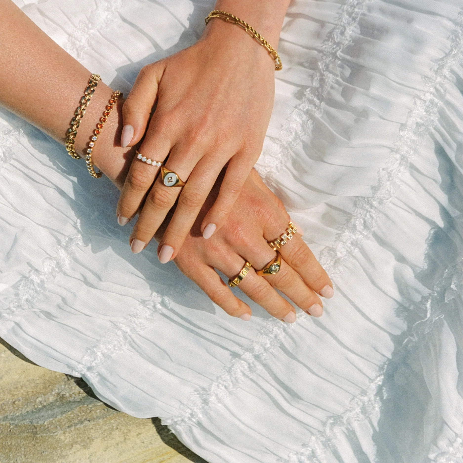Soleil Signet Ring - Image 4